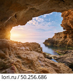 Inside of mainsail. Beautiful nature grotto seascape composition. Стоковое фото, агентство Ingram Publishing / Фотобанк Лори