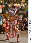 Thai Cultural Show Hanuman "Khon-Thai classical masked ballet , Thailand. Ramayana Story" Стоковое фото, агентство Ingram Publishing / Фотобанк Лори