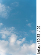 clouds sky vertical shot. High resolution photo. clouds sky vertical shot. High quality photo. Стоковое фото, агентство Ingram Publishing / Фотобанк Лори