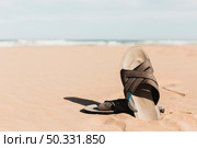 beach concept with sandal. High resolution photo. beach concept with sandal. High quality photo. Стоковое фото, агентство Ingram Publishing / Фотобанк Лори