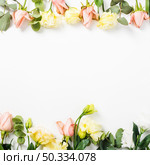 top bottom border made with flowers white background. Стоковое фото, агентство Ingram Publishing / Фотобанк Лори