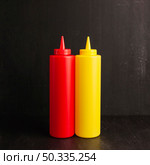 ketchup mustard bottle. Стоковое фото, агентство Ingram Publishing / Фотобанк Лори