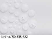white water drop background. Стоковое фото, агентство Ingram Publishing / Фотобанк Лори