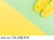 flip flops multicolored background. Стоковое фото, агентство Ingram Publishing / Фотобанк Лори