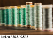 sewing thread reels. Стоковое фото, агентство Ingram Publishing / Фотобанк Лори