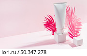 close up body butter recipient_2. Стоковое фото, агентство Ingram Publishing / Фотобанк Лори