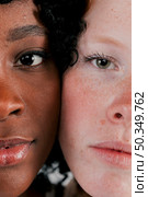 fair dark skinned women face. Стоковое фото, агентство Ingram Publishing / Фотобанк Лори