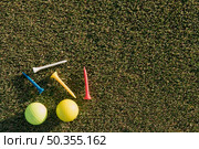 top view golf balls. Стоковое фото, агентство Ingram Publishing / Фотобанк Лори