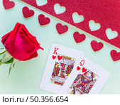 king queen hearts playing cards with rose. Стоковое фото, агентство Ingram Publishing / Фотобанк Лори