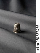 thimble silk high angle. Стоковое фото, агентство Ingram Publishing / Фотобанк Лори