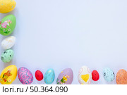 border formed easter eggs. Стоковое фото, агентство Ingram Publishing / Фотобанк Лори