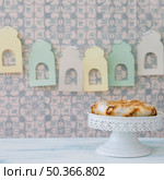 ramadan concept with paper ornaments. Стоковое фото, агентство Ingram Publishing / Фотобанк Лори