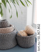knitting wool thread close up 5. knitting wool thread close up 4. Стоковое фото, агентство Ingram Publishing / Фотобанк Лори