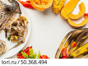 arrangement leftover wasted food plate. Стоковое фото, агентство Ingram Publishing / Фотобанк Лори