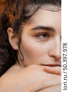 beautiful woman with pearls make up 8. Стоковое фото, агентство Ingram Publishing / Фотобанк Лори