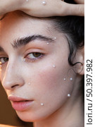 beautiful woman with pearls make up 11. Стоковое фото, агентство Ingram Publishing / Фотобанк Лори
