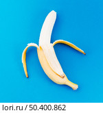 banana cleared peel bright surface. Стоковое фото, агентство Ingram Publishing / Фотобанк Лори
