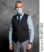 portrait elegant old man wearing suit 7. Стоковое фото, агентство Ingram Publishing / Фотобанк Лори