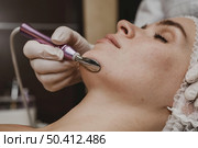 beautiful woman having cosmetic treatment spa. Стоковое фото, агентство Ingram Publishing / Фотобанк Лори