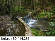 Surrounding landscape of the Estanislau fountain park and the Lourido river that divides the parishes of Arada and Maceda in the Municipality of Ovar, Portugal. Стоковое фото, агентство Ingram Publishing / Фотобанк Лори