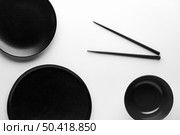 flat lay dinnerware with chopsticks. Стоковое фото, агентство Ingram Publishing / Фотобанк Лори