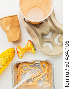 flat lay leftover food waste paper cup. Стоковое фото, агентство Ingram Publishing / Фотобанк Лори