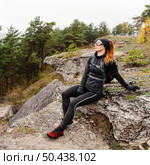 female sporty jogger resting. Стоковое фото, агентство Ingram Publishing / Фотобанк Лори