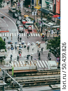 view busy street with people card. Стоковое фото, агентство Ingram Publishing / Фотобанк Лори