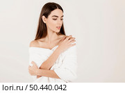 young woman with seductive pose after beauty treatment. Стоковое фото, агентство Ingram Publishing / Фотобанк Лори