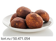 Tasty cinnamon cookies on white background. Стоковое фото, агентство Ingram Publishing / Фотобанк Лори