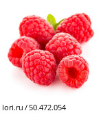 Raspberries with leaves isolated on white background. Стоковое фото, агентство Ingram Publishing / Фотобанк Лори