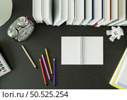 Books and crayons are placed on the table, 3D style. Стоковое фото, агентство Ingram Publishing / Фотобанк Лори