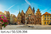 Town Hall on the Market Square, Wroclaw, Poland. Town Hall in Wroclaw. Стоковое фото, агентство Ingram Publishing / Фотобанк Лори