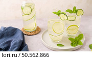 A cool, invigorating blend of cucumber, lemon, and mint. Стоковое фото, агентство Ingram Publishing / Фотобанк Лори