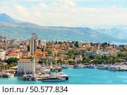 Scenic view of Split Seafront and town. Стоковое фото, агентство Ingram Publishing / Фотобанк Лори