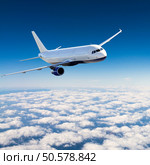 Airplane in the sky - Passenger Airliner / aircraft. Стоковое фото, агентство Ingram Publishing / Фотобанк Лори