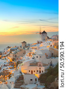 Oia village at night, Santorini. Стоковое фото, агентство Ingram Publishing / Фотобанк Лори