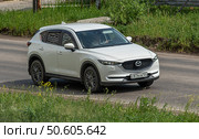 Автомобиль Mazda CX-5. Редакционное фото, фотограф Анатолий Володин / Фотобанк Лори
