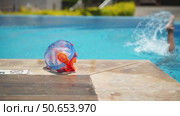 Boy bathing in a swimming pool with a swimming mask. Стоковое видео, видеограф Igor Skripachev / Фотобанк Лори