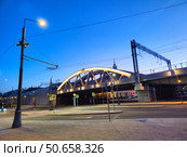Каланчёвский путепровод на закате в Москве. Редакционное фото, фотограф Мария Сергеева / Фотобанк Лори