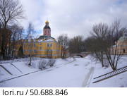 Санкт-Петербург: река Монастырка ранней весной (2021 год). Редакционное фото, фотограф Алексей Иванов / Фотобанк Лори
