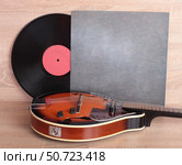 Mandolin and disc one. Стоковое фото, фотограф Николай Григорьев / Фотобанк Лори