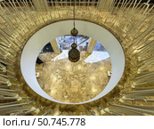 Chandelier in the Museum for islamic art in Jerusalem. Редакционное фото, фотограф Irina Opachevsky / Фотобанк Лори