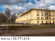 Завод "Северный пресс". Административный корпус - Деловой центр "Громов". Санкт-Петербург. Редакционное фото, фотограф Александр Щепин / Фотобанк Лори