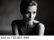 Портрет молодой женщины в монохроме. Стоковое AI-изображение, AI-художник Ирина Савостикова / Фотобанк Лори