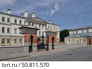 Городская усадьба, конец XVIII - начало XIX вв. Реставрация. Большой Саввинский переулок, дома 2-4-6, строения 13 - 16. Москва. Стоковое фото, фотограф Илюхина Наталья / Фотобанк Лори