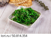 Japanese Chuka Wakame with sesame seeds. Стоковое фото, фотограф Андрей Старостин / Фотобанк Лори