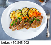 Mutton loin chops grilled with eggplant. Стоковое фото, фотограф Яков Филимонов / Фотобанк Лори