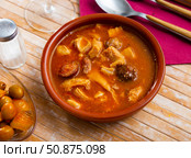 Spanish stewed tripe dish Callos a la Madrilena. Стоковое фото, фотограф Яков Филимонов / Фотобанк Лори