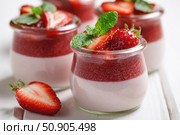 Fresh Berry Trifle in Glasses. Dessert with Strawberry and Whipped Cream. Layered Yogurt with Berry Fruits. Berry Pudding Glass Jars. Food Marketing, Recipe Design. Colorful Sweet Treat. Fruity Quark. Стоковое AI-изображение, AI-художник Марина Демидюк / Фотобанк Лори